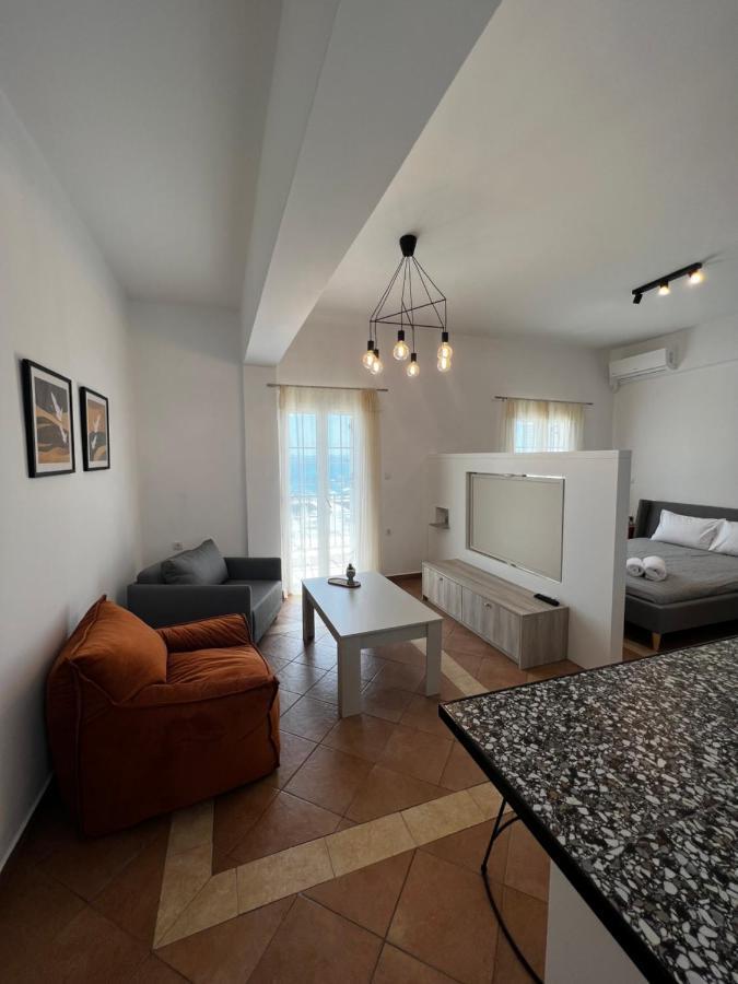 Seaside Apartments Kalymnos Town ภายนอก รูปภาพ