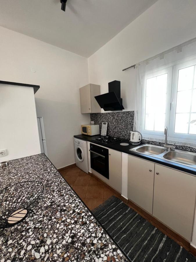 Seaside Apartments Kalymnos Town ภายนอก รูปภาพ